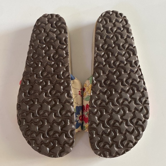 Boden Red and Blue Sandals Slide-Style Floral Comfort - Picture 4 of 4